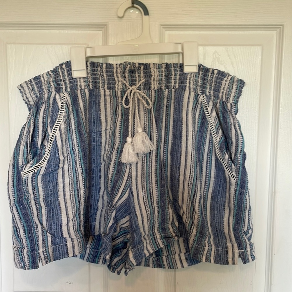 Striped blue linen plaid shorts